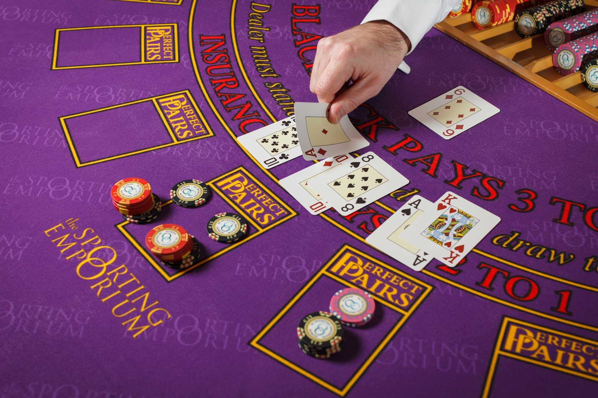 Mastering Blackjack - Strategies and Tips